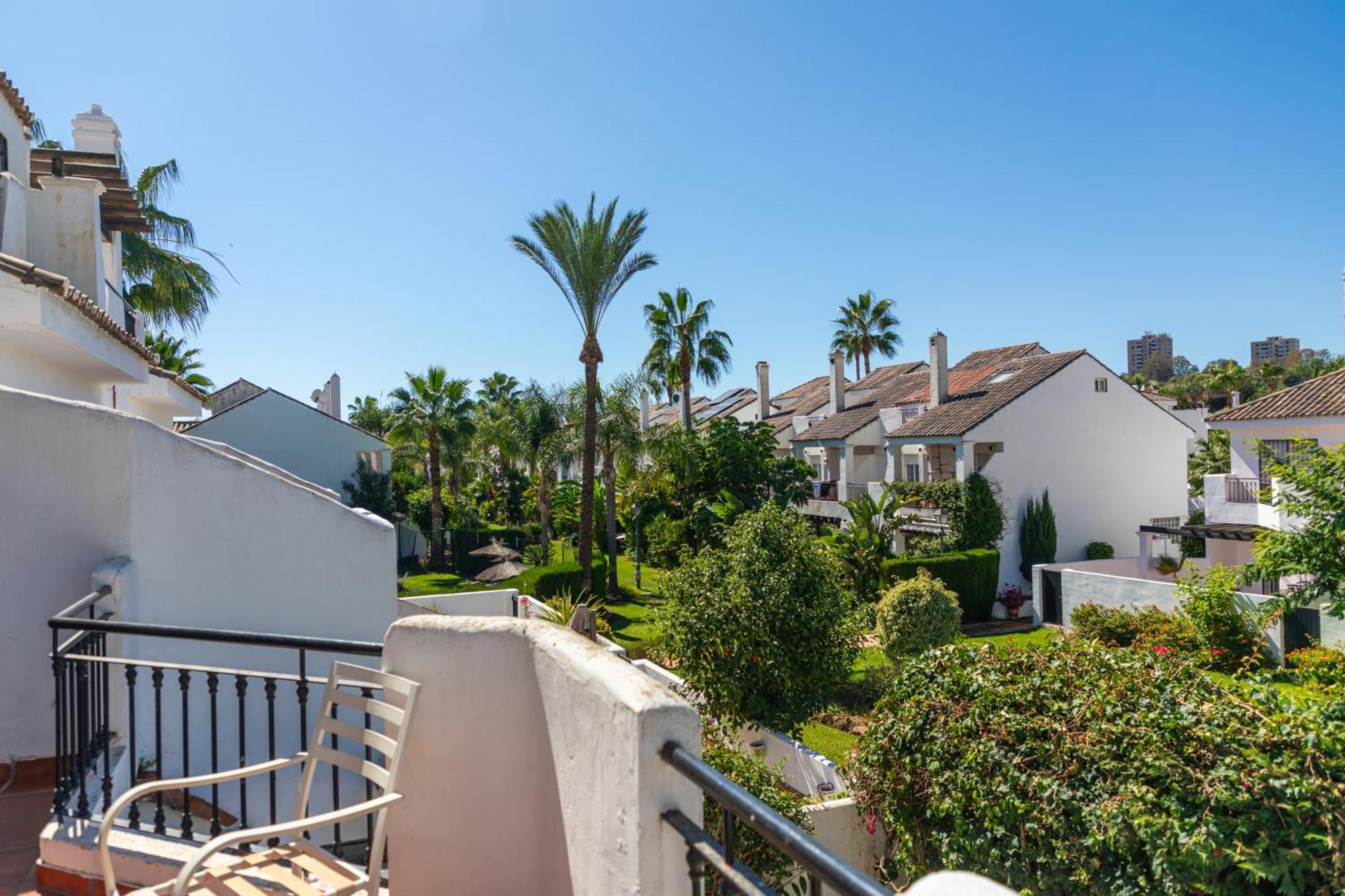 COVD 19 FREE- TOTAL PURIFIED - Chic House Marbella - 3 mm to Puerto Banús&Beach - Golden Mile - Direct access to Pool&Tropical Garden Exterior foto