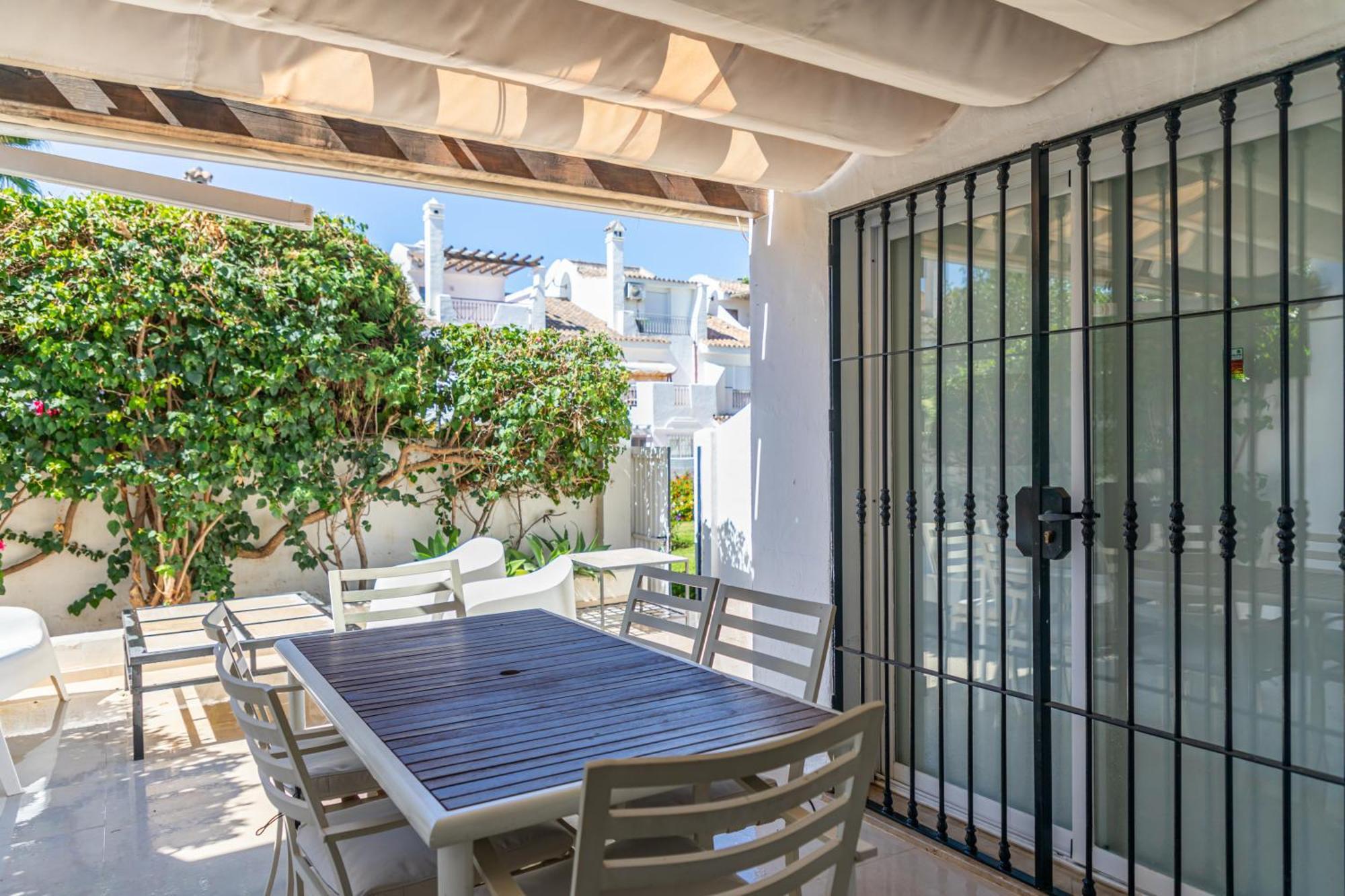 COVD 19 FREE- TOTAL PURIFIED - Chic House Marbella - 3 mm to Puerto Banús&Beach - Golden Mile - Direct access to Pool&Tropical Garden Exterior foto