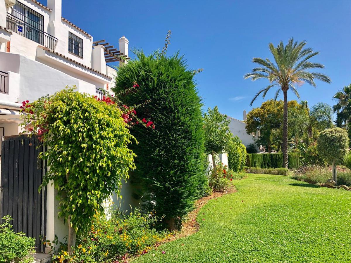 COVD 19 FREE- TOTAL PURIFIED - Chic House Marbella - 3 mm to Puerto Banús&Beach - Golden Mile - Direct access to Pool&Tropical Garden Exterior foto